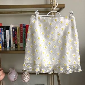 NWT F21 Daisy Embroidered Ruffle Skirt
